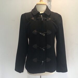 GAP Black Duffle Pea Coat Fully Lined  Horn Toggles over a full zipper Sz Medium